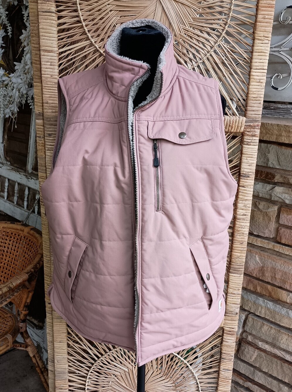 Carhartt Dusty Rose Quilted Jacket Tag Detail_12/14